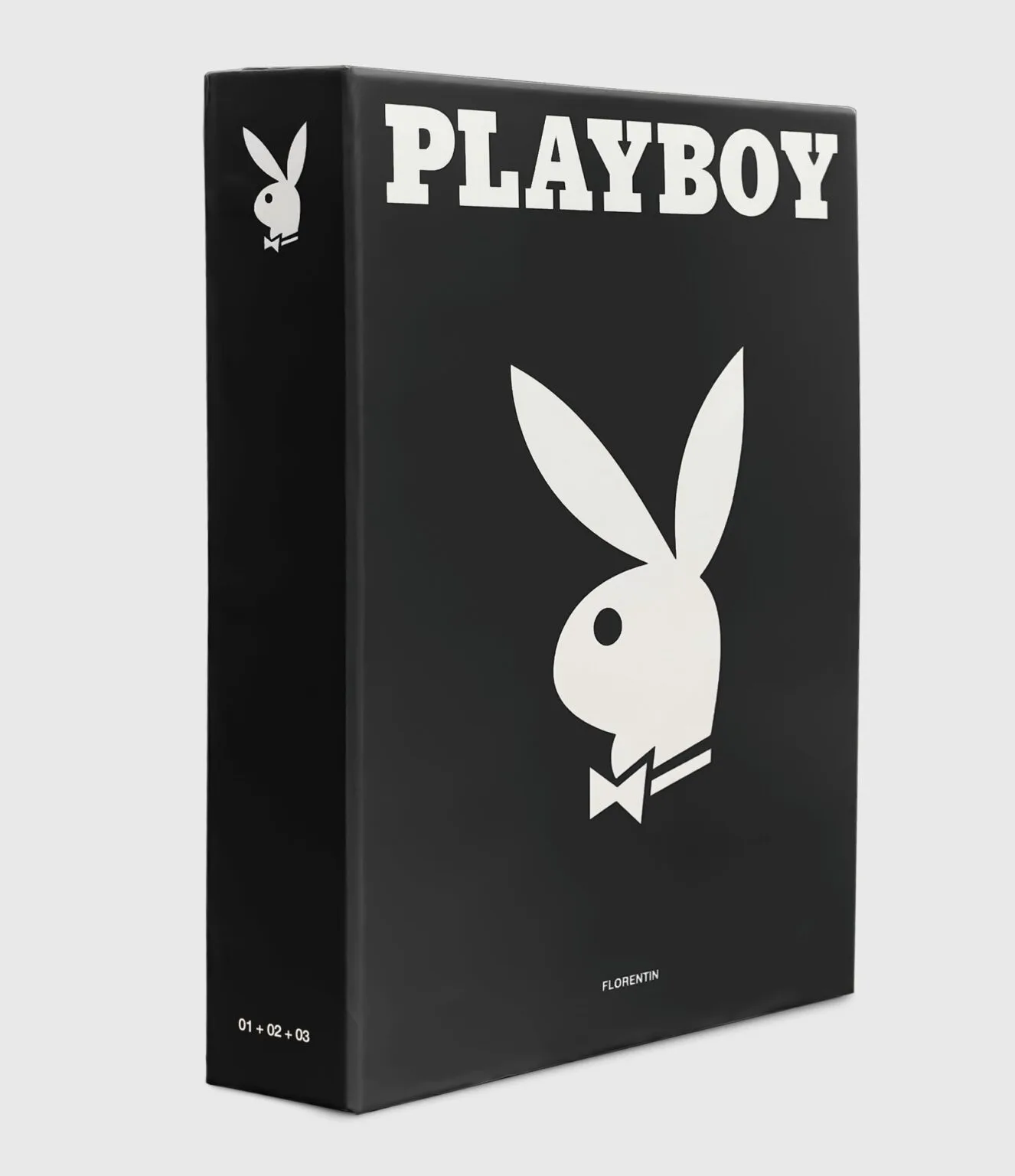 Découvrez le Coffret Noir Playboy : les mooks N°1, 2 et 3 rassemblés dans une collection exclusive, audacieuse et fascinante.