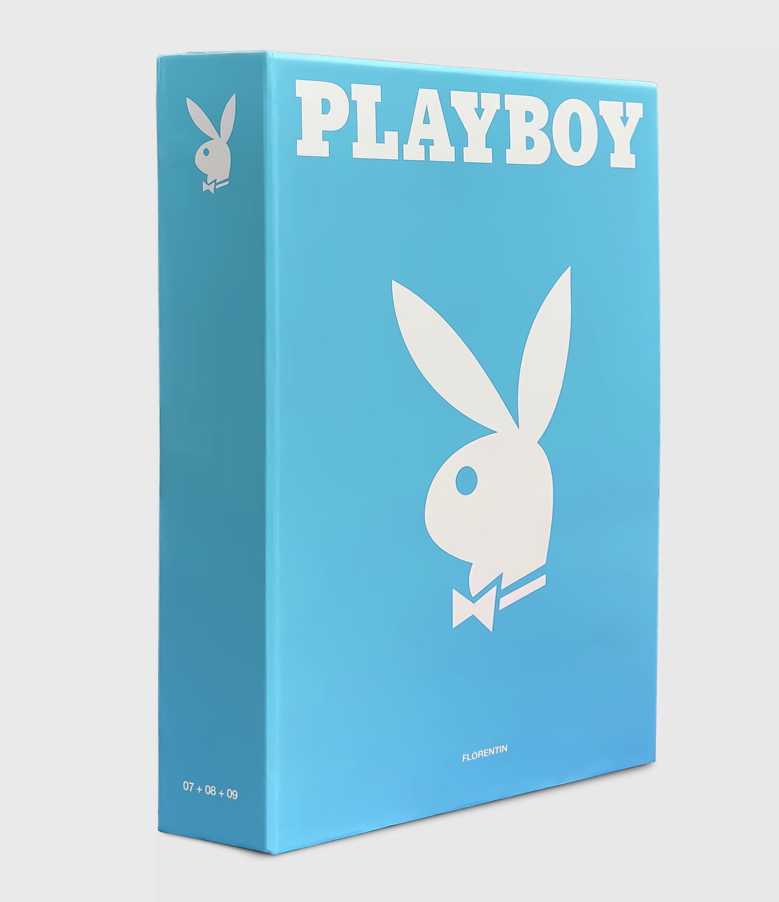 Découvrez Philippe Pasqua, artiste français vivant considéré comme une figure majeure de l’art contemporain dans ce Coffret Bleu Playboy.